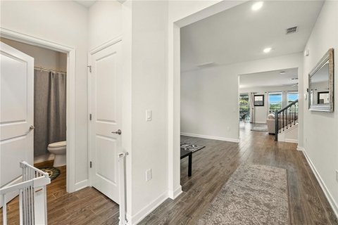 Casa en venta en Orlando, Florida, 5 dormitorios, 312.06 m2 № 1903609 - foto 6