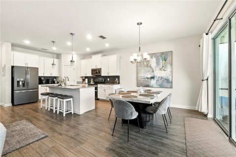 Casa en venta en Orlando, Florida, 5 dormitorios, 312.06 m2 № 1903609 - foto 27