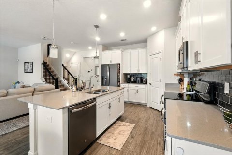 Casa en venta en Orlando, Florida, 5 dormitorios, 312.06 m2 № 1903609 - foto 24