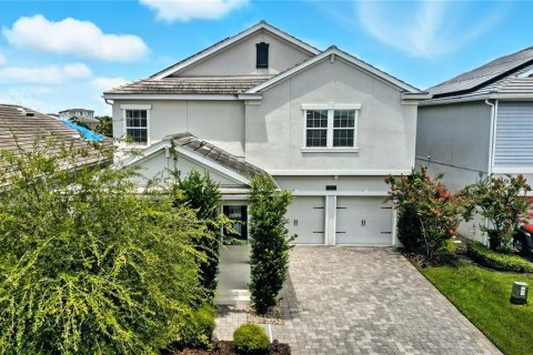 Casa en venta en Orlando, Florida, 5 dormitorios, 312.06 m2 № 1903609 - foto 1
