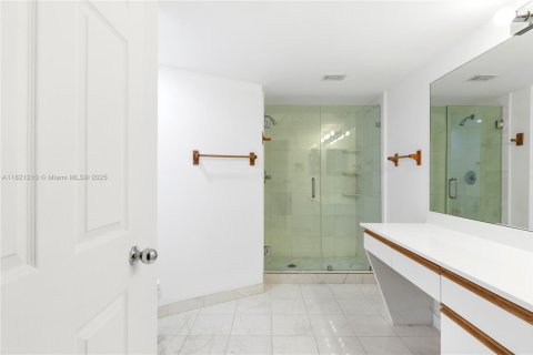 Copropriété à vendre à Aventura, Floride: 2 chambres, 109.72 m2 № 1783806 - photo 27