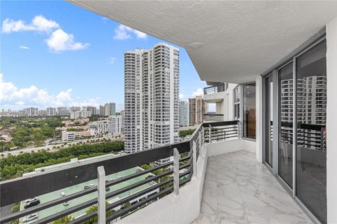 Copropriété à vendre à Aventura, Floride: 2 chambres, 109.72 m2 № 1783806 - photo 24