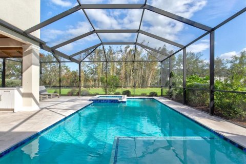 House in Bradenton, Florida 4 bedrooms, 420.66 sq.m. № 1734887 - photo 2