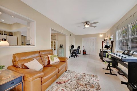 House in Bradenton, Florida 2 bedrooms, 124.58 sq.m. № 2101131 - photo 7