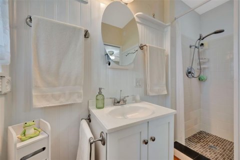House in Bradenton, Florida 2 bedrooms, 124.58 sq.m. № 2101131 - photo 14