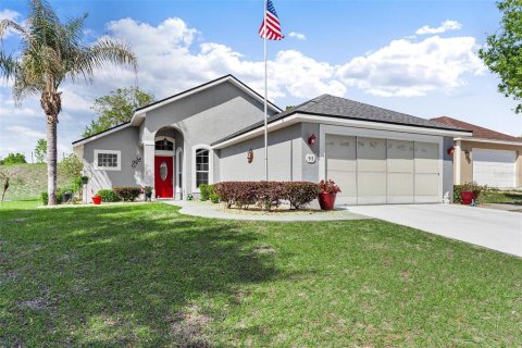 House in Umatilla, Florida 3 bedrooms, 120.77 sq.m. № 2101907