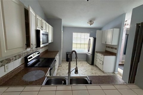 Villa ou maison à louer à Orlando, Floride: 3 chambres, 196.58 m2 № 2388591 - photo 7