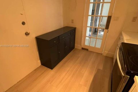 Copropriété à louer à Miami, Floride: 2 chambres, 122.63 m2 № 1995730 - photo 13