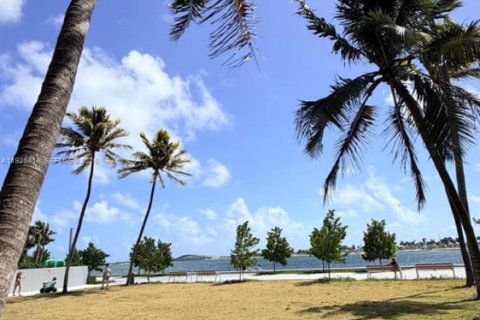 Copropriété à louer à Miami, Floride: 2 chambres, 122.63 m2 № 1995730 - photo 22