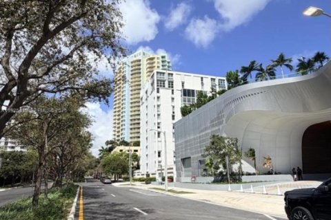 Copropriété à louer à Miami, Floride: 2 chambres, 122.63 m2 № 1995730 - photo 26
