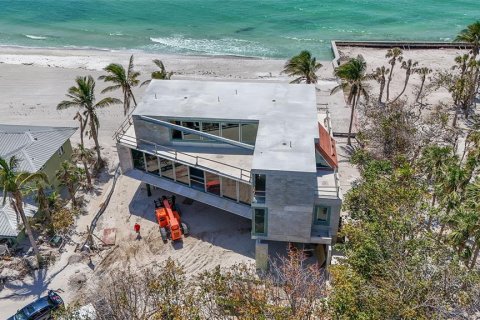 House in Longboat Key, Florida 5 bedrooms, 457.54 sq.m. № 1723344 - photo 5