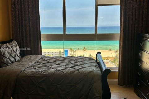 Condo in Hollywood, Florida, 2 bedrooms  № 2044738 - photo 27