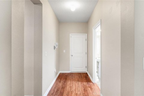 House in Jacksonville, Florida 4 bedrooms, 246.56 sq.m. № 1544360 - photo 14
