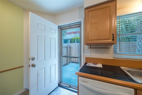 Appartement à louer à Saint Petersburg, Floride: 2 chambres, 79.62 m2 № 2329420 - photo 9