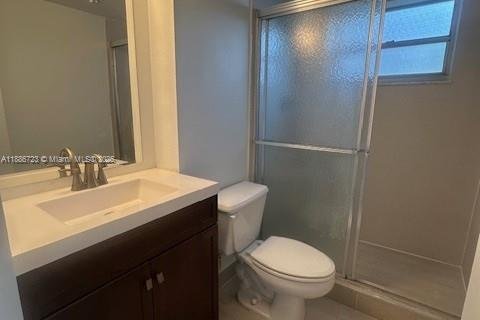 Condo in Pompano Beach, Florida, 2 bedrooms № 1933482 - photo 11