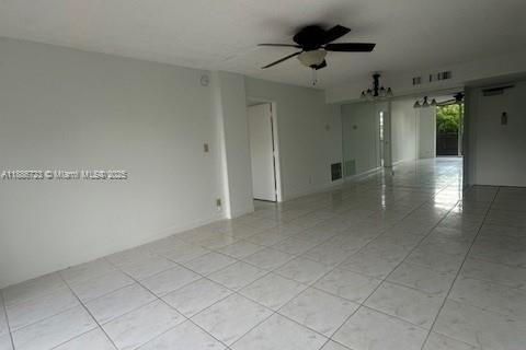 Condo in Pompano Beach, Florida, 2 bedrooms № 1933482 - photo 7