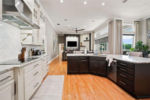 Casa en venta en Wesley Chapel, Florida, 4 dormitorios, 351.82 m2 № 2201766 - foto 26