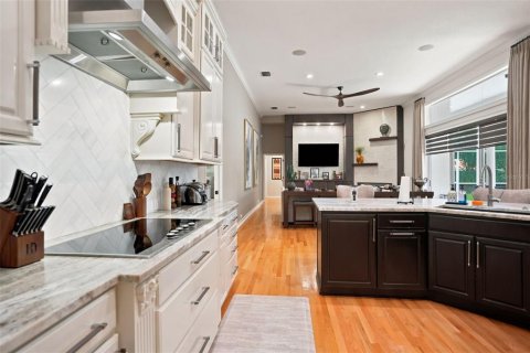 Casa en venta en Wesley Chapel, Florida, 4 dormitorios, 351.82 m2 № 2201766 - foto 9