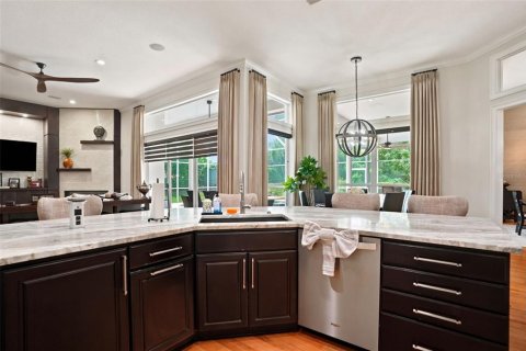 Casa en venta en Wesley Chapel, Florida, 4 dormitorios, 351.82 m2 № 2201766 - foto 12