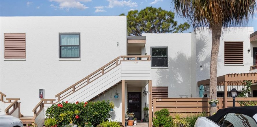 Condo in Bradenton, Florida, 2 bedrooms № 1552526