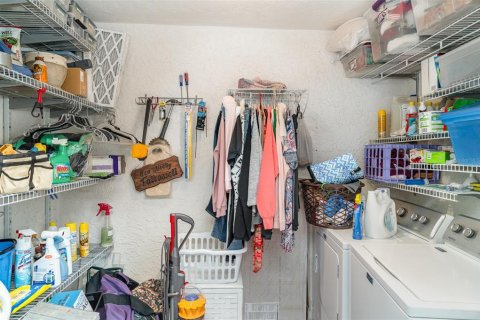 Condo in Bradenton, Florida, 2 bedrooms  № 1552526 - photo 17