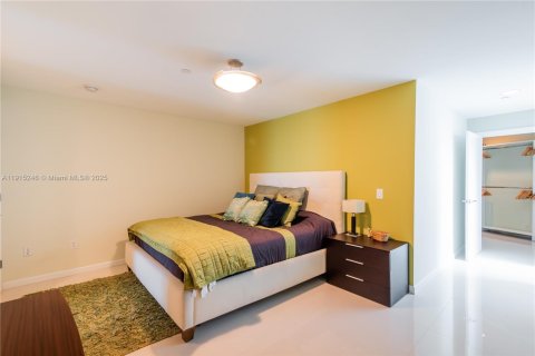 Copropriété à vendre à Aventura, Floride: 3 chambres, 196.86 m2 № 2016440 - photo 18