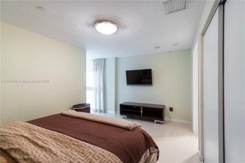 Copropriété à vendre à Aventura, Floride: 3 chambres, 196.86 m2 № 2016440 - photo 17