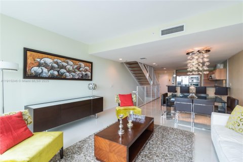 Copropriété à vendre à Aventura, Floride: 3 chambres, 196.86 m2 № 2016440 - photo 10