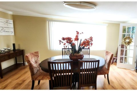Casa en venta en Temple Terrace, Florida, 4 dormitorios, 180.6 m2 № 1900221 - foto 11