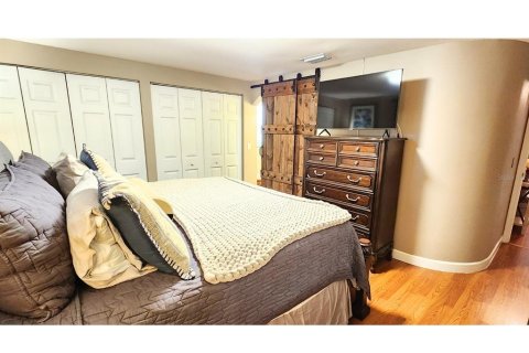 Casa en venta en Temple Terrace, Florida, 4 dormitorios, 180.6 m2 № 1900221 - foto 18