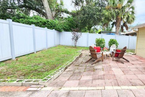 Casa en venta en Temple Terrace, Florida, 4 dormitorios, 180.6 m2 № 1900221 - foto 30