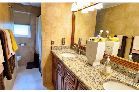 Casa en venta en Temple Terrace, Florida, 4 dormitorios, 180.6 m2 № 1900221 - foto 27