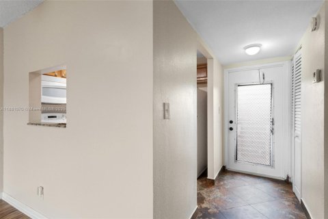 Condominio en venta en Sunrise, Florida, 1 dormitorio, 59.46 m2 № 1925421 - foto 5