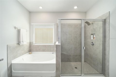 House in Newberry, Florida 4 bedrooms, 227.8 sq.m. № 1628603 - photo 29