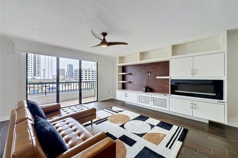 Condominio en venta en Orlando, Florida, 2 dormitorios, 124.3 m2 № 2155972 - foto 2