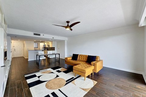 Condominio en venta en Orlando, Florida, 2 dormitorios, 124.3 m2 № 2155972 - foto 4