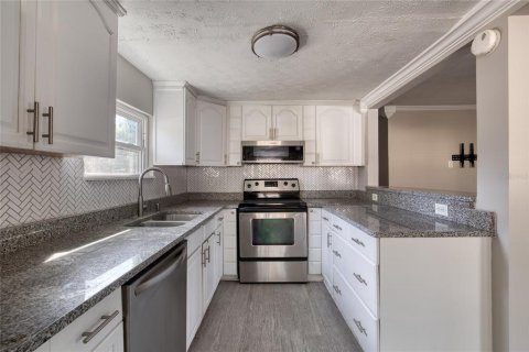 Villa ou maison à vendre à Jacksonville, Floride: 3 chambres, 120.59 m2 № 2115524 - photo 5