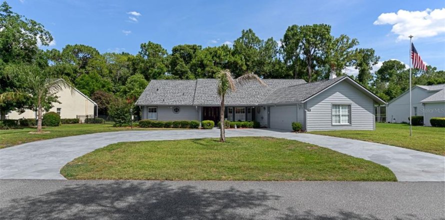 Villa ou maison à Homosassa, Floride 3 chambres, 257.8 m2 № 2152250
