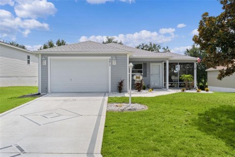 Casa en The Villages, Florida 2 dormitorios, 106.19 m2 № 2313197