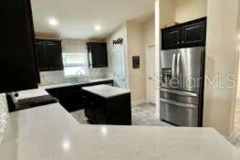 Casa en alquiler en Davenport, Florida, 4 dormitorios, 206.15 m2 № 1681401 - foto 3