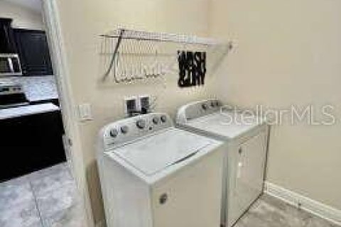 Casa en alquiler en Davenport, Florida, 4 dormitorios, 206.15 m2 № 1681401 - foto 12