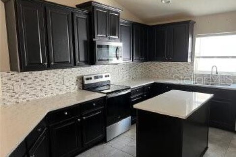 Casa en alquiler en Davenport, Florida, 4 dormitorios, 206.15 m2 № 1681401 - foto 1