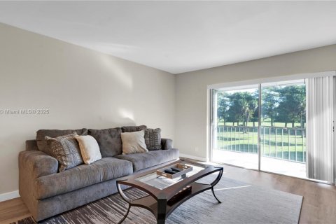 Copropriété à vendre à Lauderhill, Floride: 1 chambre, 80.82 m2 № 1896331 - photo 10