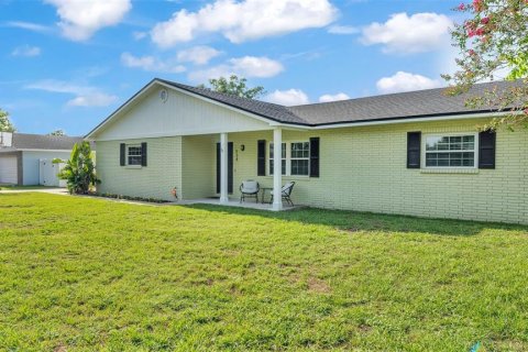 House in Lakeland, Florida 4 bedrooms, 189.71 sq.m. № 1762112 - photo 1