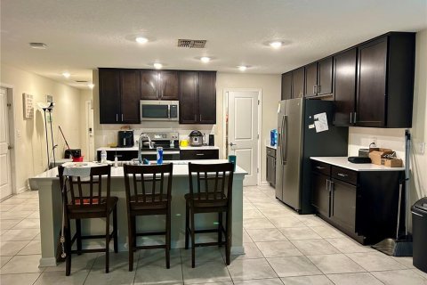 Casa en venta en Kissimmee, Florida, 5 dormitorios, 270.81 m2 № 1751004 - foto 22