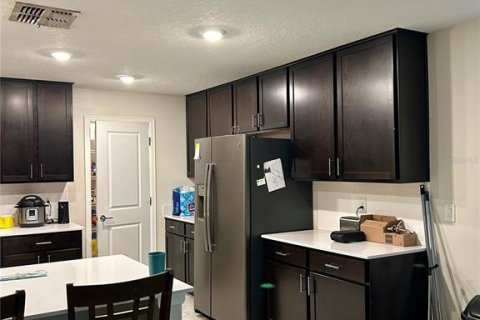 Casa en venta en Kissimmee, Florida, 5 dormitorios, 270.81 m2 № 1751004 - foto 26
