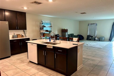 Casa en venta en Kissimmee, Florida, 5 dormitorios, 270.81 m2 № 1751004 - foto 24