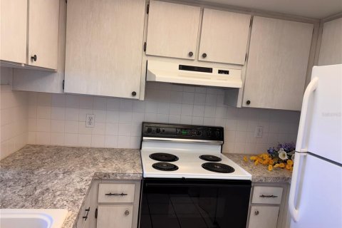 Condominio en venta en Tarpon Springs, Florida, 1 dormitorio, 52.49 m2 № 2226727 - foto 15