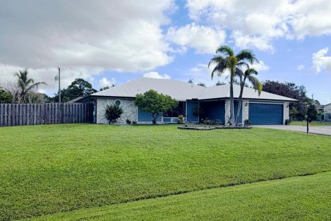 Villa ou maison à vendre à Port St. Lucie, Floride: 4 chambres, 218.32 m2 № 2307098 - photo 16