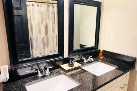 Villa ou maison à vendre à Port St. Lucie, Floride: 4 chambres, 218.32 m2 № 2307098 - photo 15
